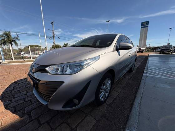 TOYOTA YARIS 1.3 16V FLEX XL MULTIDRIVE TOYOTA YARIS 1.3 16V FLEX XL MULTIDRIVE